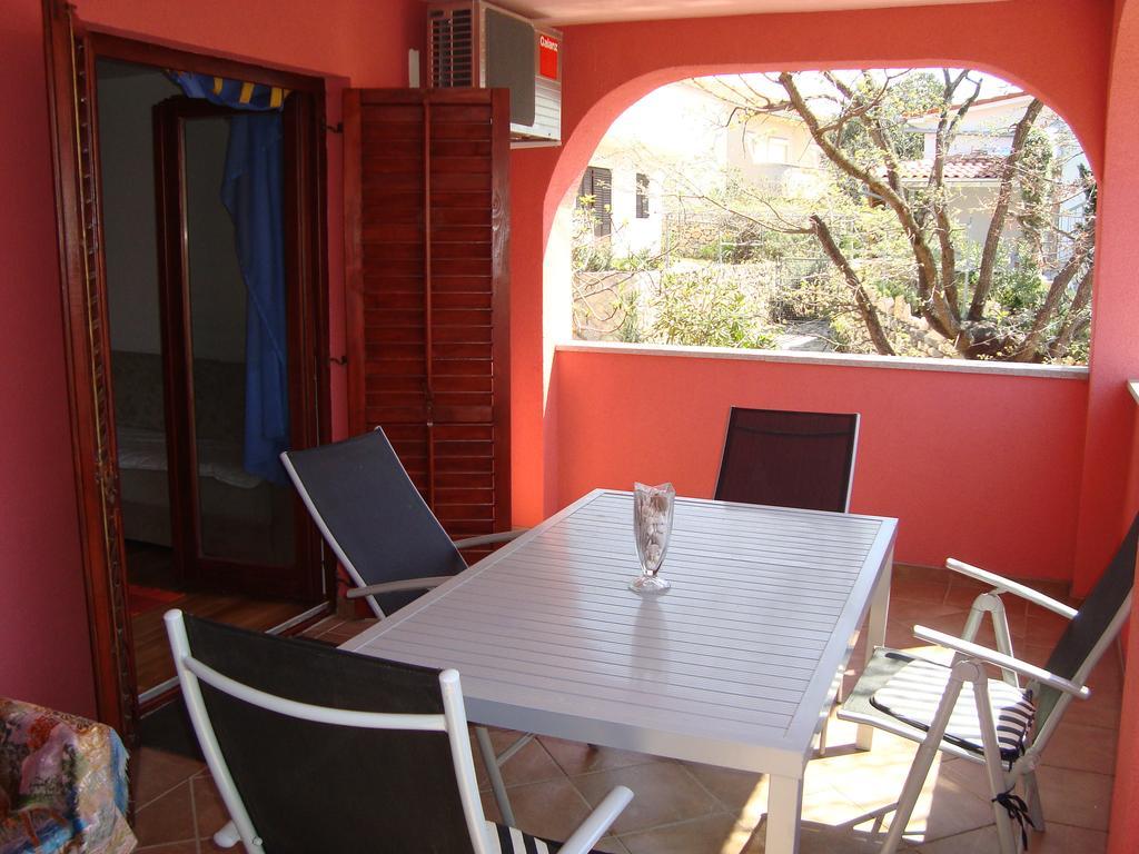 Apartments Josip Pinezići Habitación foto